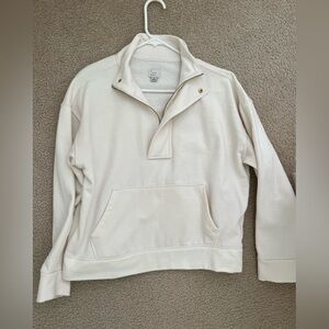 Cream Sweatshirt Size SM